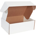 17 1/2 x 12 3/4 x 6 1/4" White Deluxe Literature Mailers